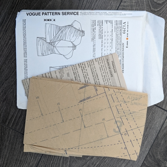 Vogue V1259 Sewing Pattern Donna Karan Top and Skirt Size 10-12-14-16 - Picture 8 of 8